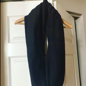 BLACK American apparel circle scarf